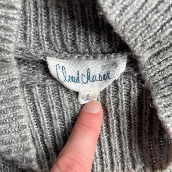 Cloud Chaser Grey Knit Sweater with Floral & Butterfly Embroidery – Size Large - Picture 6 of 6